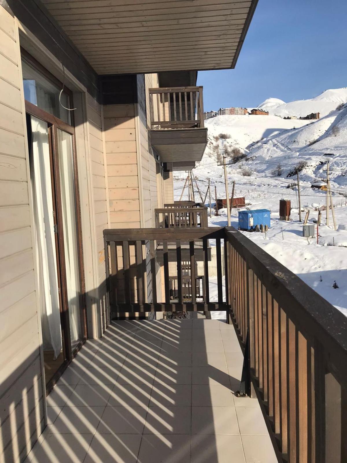 Hotel Qumli Гудаури Экстерьер фото