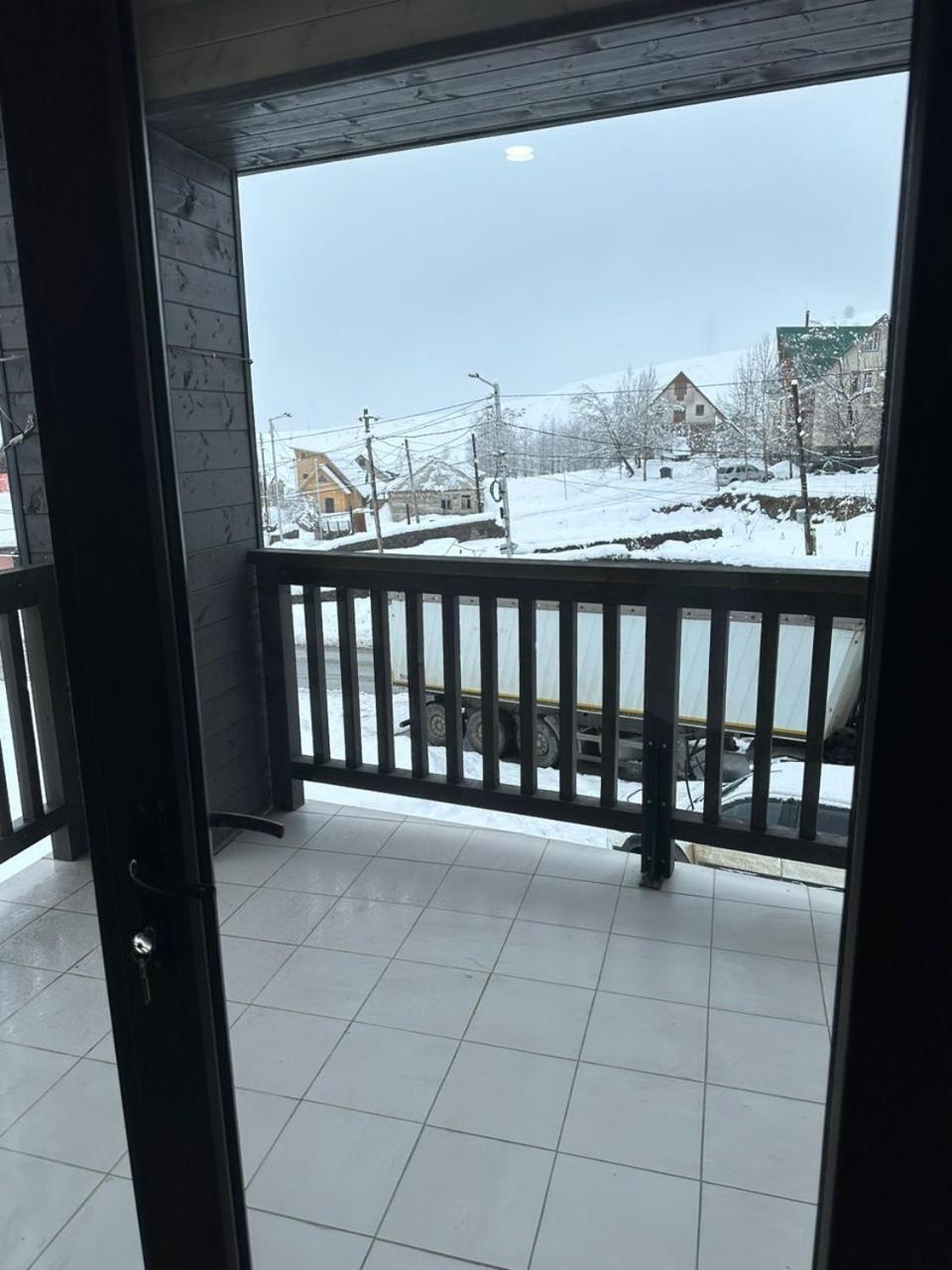 Hotel Qumli Гудаури Экстерьер фото