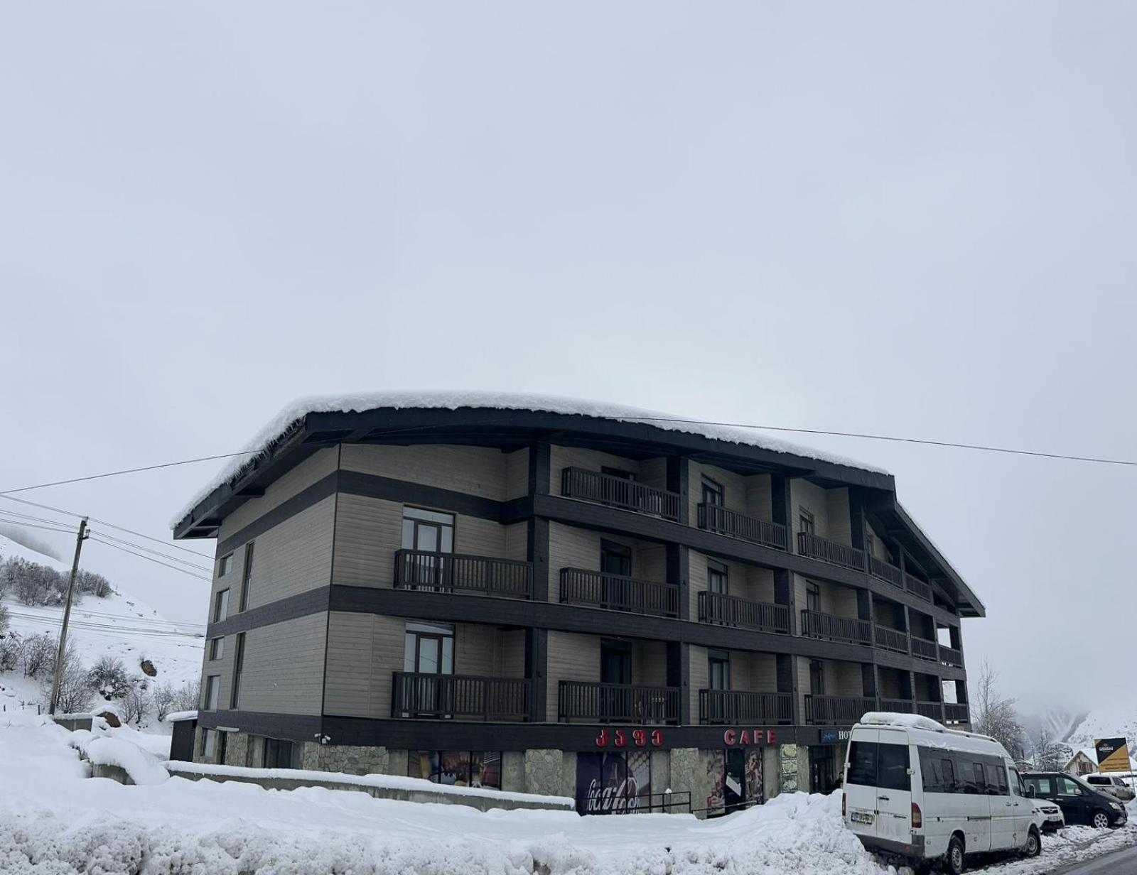 Hotel Qumli Гудаури Экстерьер фото